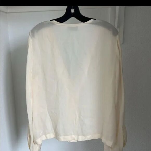 ALC 100% Silk Off White Blouse Made in USA size L - Picture 8 of 10